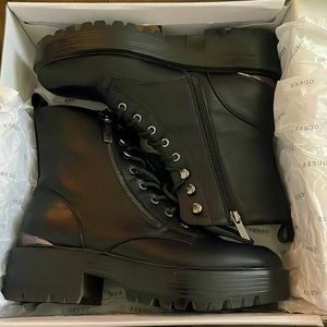 black Guess combat/moto boots